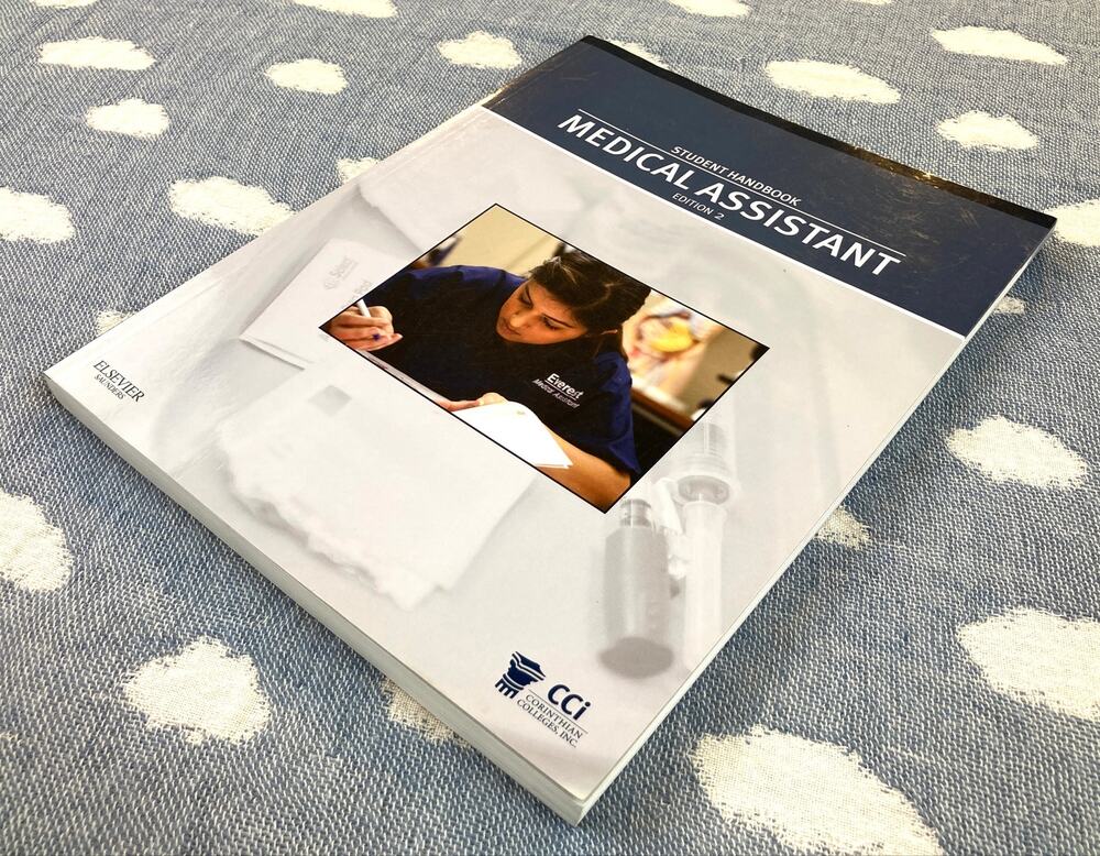Medical Assistant Student Handbook Edition 2 CCI 2010 ISBN 978143772585